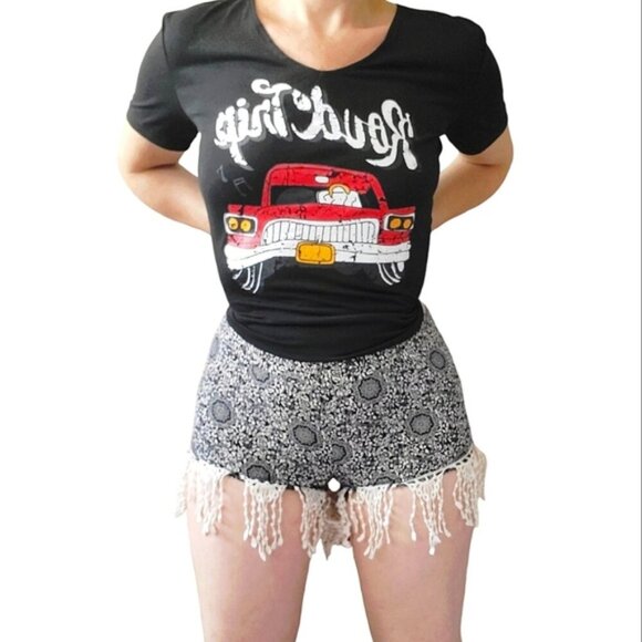 BREEZE EVER- Black/White Paisley Boho Resortwear Shorts Macrame Trim- S - Picture 2 of 11